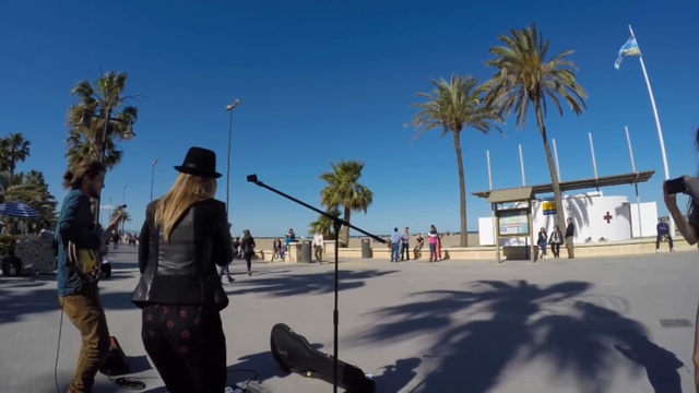 НЕИЗВЕСТНАЯ ДЕВУШКА СПЕЛА С ПАРНЕМ ► Молодцы! Круто Получилось! смотреть онлайн