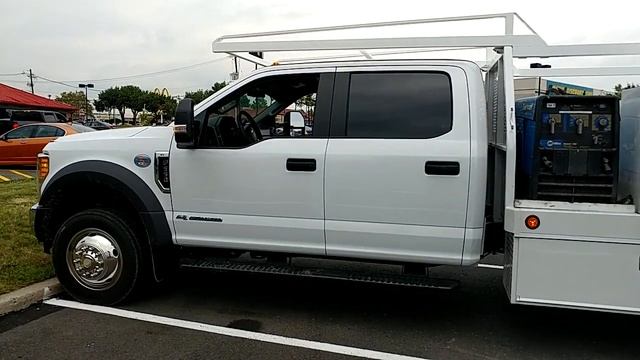 2017 WHITE FORD F 550 SUPER DUTY POWER STROKE 6.7L TURBO DIESEL WELDING TRUCK смотреть онлайн