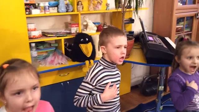 Англ.для детей.Песенка про Семью смотреть онлайн