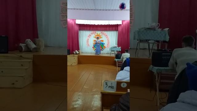 Масленица 2020 на сцене Смирнова Наталия с песней "Напекла кума блинов" смотреть онлайн