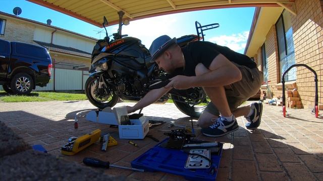 Ep 2. Suzuki Katana Mustard Tail Tidy Install смотреть онлайн