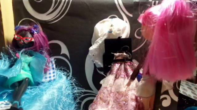 Если тебе нужно новое платье Беги к подруге смотреть онлайн