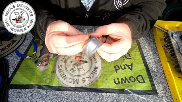 How To Stop A Carburetor From Leaking Quick and Easy смотреть онлайн