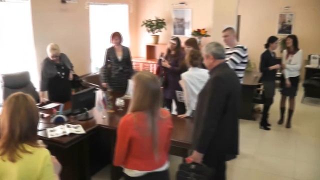 Видео-презентация (отчет) со дня рождения мебельного салона КОМУС смотреть онлайн