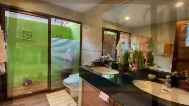 Ваша семья влюбится в эту очаровательную виллу в Тай Бали стиле смотреть онлайн