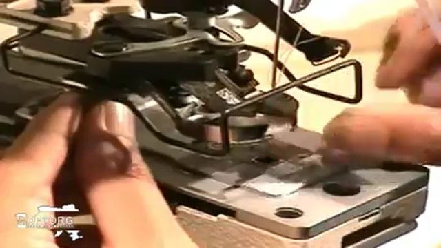 Juki MB 1800 гудзикова машина з ланцюговим стібком смотреть онлайн