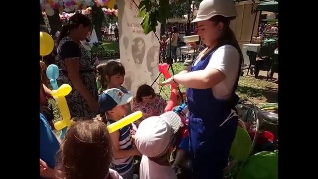 Vladislav` kids videos. 1 июня. День Защиты Детей. Праздник в городе смотреть онлайн