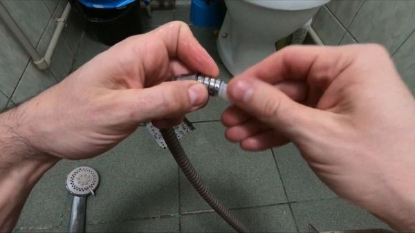 Течет шланг душа. Как починить.