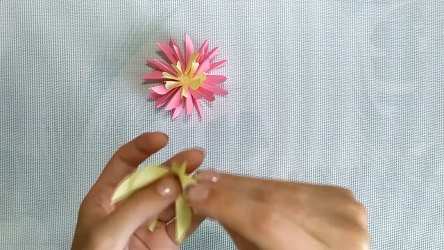 Поделка на 8 марта/DIY/Подарок своими руками/Лилия из бумаги смотреть онлайн