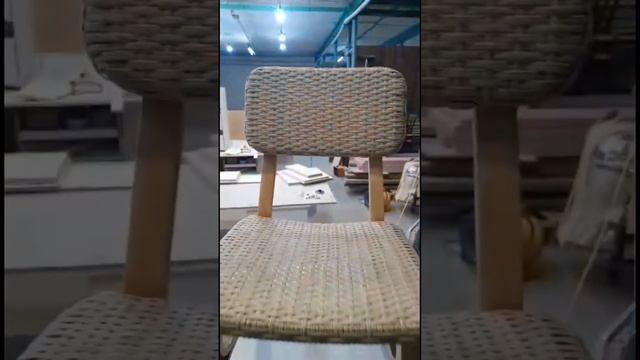 Магия вне Хогвартса ? наши стулья на заказ #мебель #дизайн #дизайнинтерьера #мебельвдом #кафе смотреть онлайн