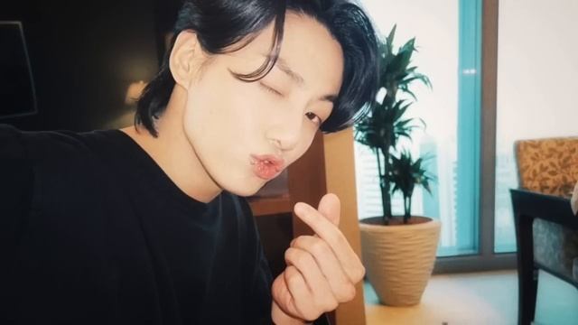 ХЁН, Я ВЛЮБИЛСЯ ВО ВЗРОСЛОГО ОМЕГУ | Озвучка фанфика | ВИГУКИ | часть 25 смотреть онлайн