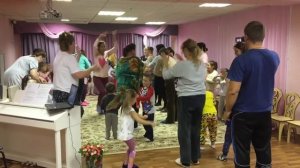 Весёлый танец Ку Чи Чи