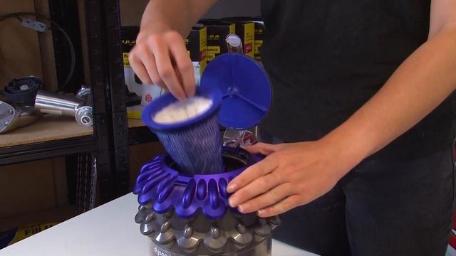 How to Fix a Dyson Big Ball Cylinder Vacuum That's Not Turning on or Keeps Stopping смотреть онлайн