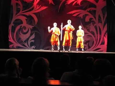 Шаолиньские монахи - поедание дневной лампы смотреть онлайн