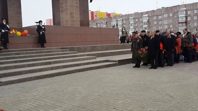 Возложение цветов, 8 мая 2015, г.Новый Уренгой, д/с Метелица смотреть онлайн