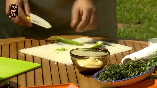 Приготовление форели на рыбном модуле в дровяном гриле барбекю Lappigrill-VS смотреть онлайн