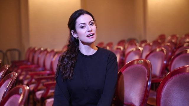 Анна Ковальчук приглашает красноярцев на «Театральный синдром» смотреть онлайн