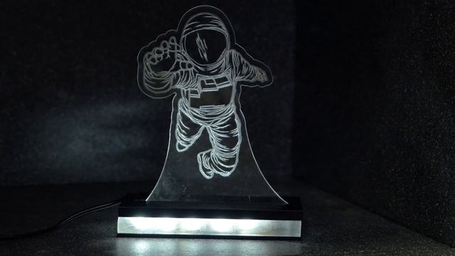 Лазерный гравер по оргстеклу WATTSAN 0503 - вырезаем декоративную LED лампу из оргстекла смотреть онлайн