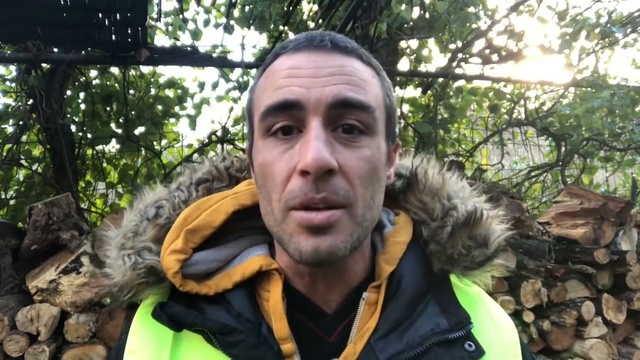 Gilets jaunes, cette annonce du pouvoir que personne n’a entendu смотреть онлайн