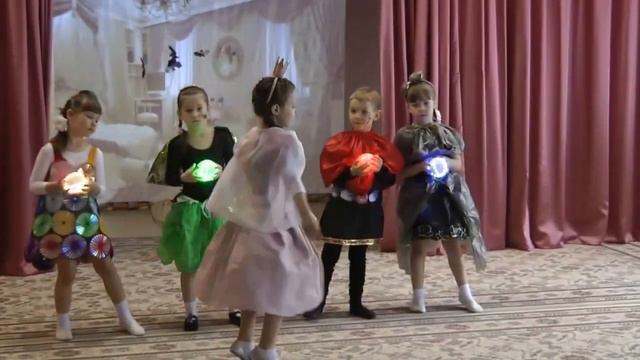 Настя Песня Живет по всюду красота смотреть онлайн