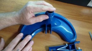 Щетка для чистки дна бассейна и пруда