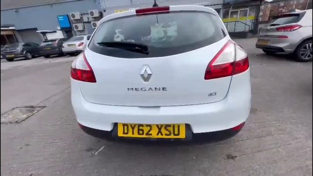 Renault Megane 1.5 dCi Dynamique TomTom Euro 5 (s/s) 5dr смотреть онлайн