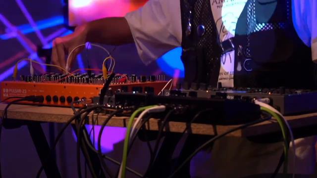 at her open door live @NEPO 20220815 // OCTATRACK, PULSAR-23, PLASMA Pedal, Fusion Box, Tensor смотреть онлайн