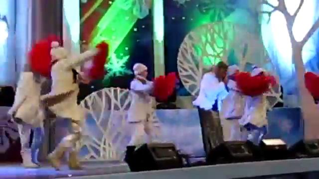 Лана Левицкая Театральная площадь Новый год 2012 смотреть онлайн