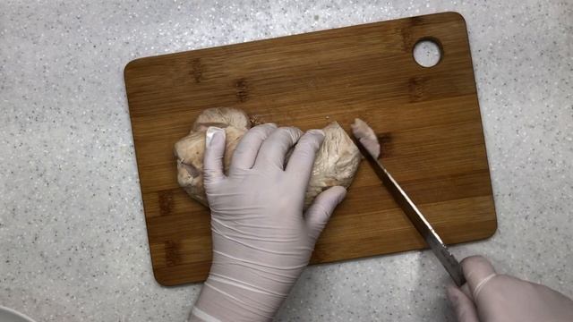 Салат "Оливье" с индейкой. Какой салат оливье надо готовить на этот Новый год! смотреть онлайн