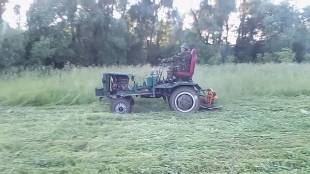 Самодельный трактор с сенокосилкой смотреть онлайн