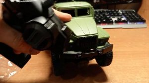 Купил радиоуправляемый Урал за 1800р в масштабе 1/16.