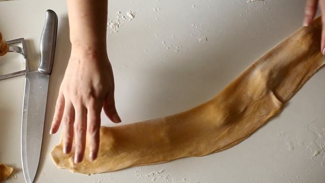 RAVIOLI CASEIRO COM CAMARÃO | Day Flaubert смотреть онлайн