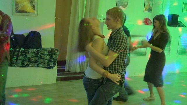 Андрей Одуэ и Юлия Башлай Бачата смотреть онлайн