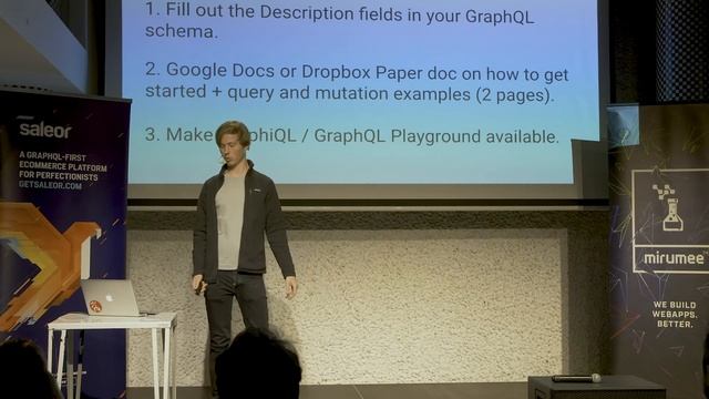 Documenting GraphQL APIs смотреть онлайн