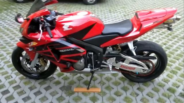 Honda CBR 600 RR 2003 PC37 22904 смотреть онлайн