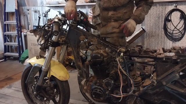 ГОТОВИМ САНИ К ЛЕТУ! Обслуживание рулевой колонки на мотоцикле GX-R250 смотреть онлайн