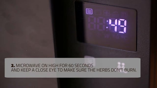 How To Dry Herbs In The Microwave (Crisp in Seconds) смотреть онлайн
