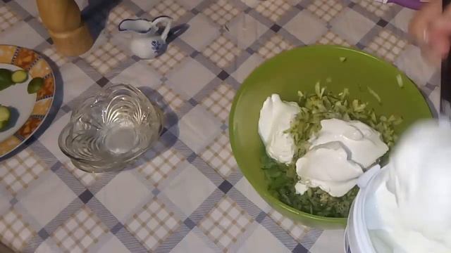 Чесночный соус тзатзыки за 5 минут Греческий соус к любому блюду смотреть онлайн