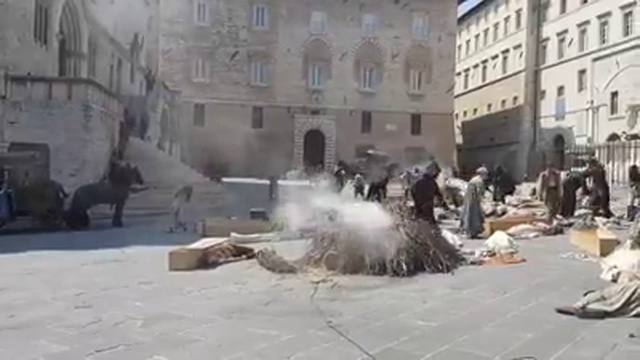 Scène de tournage du film Benedetta (Blessed Virgin/Sainte Vierge)-Paul Verhoeven смотреть онлайн