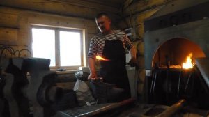 Мастер-классы и работа кузнеца. Атмосфера ремесла. Ковка. Кузница.