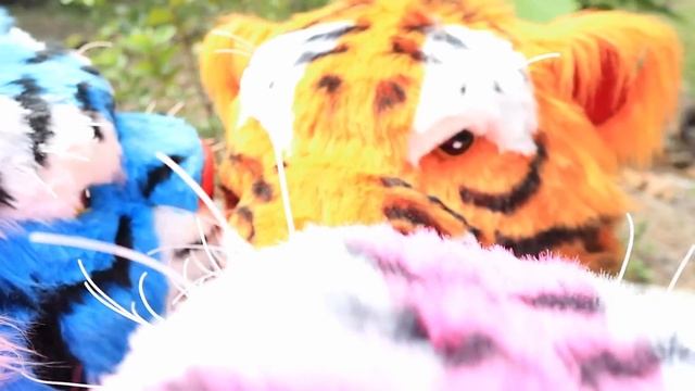 GAWAT❎️ BARONGAN MACANAN MUNTAH DARAH KARENA DI RACUN DI TOLONG RENDI DAN SANDI смотреть онлайн