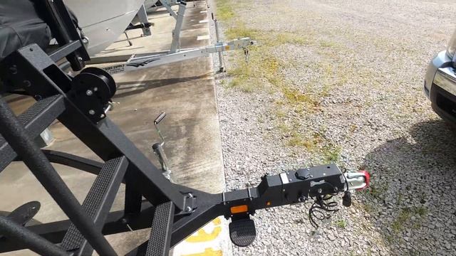 Installation of Fish Finder on 2021 Sun Tracker Fishin’ Barge 22 XP3 (Tri-toon) смотреть онлайн