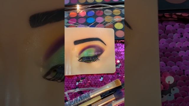 Purple&green ?cut crease eyemakeup?watch full video link in description like&subscribe for more смотреть онлайн