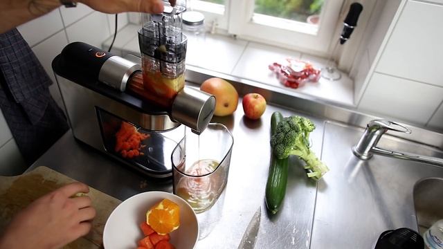 Potente Nährstoffpresse! Der Philips Avance Slow Juicer смотреть онлайн