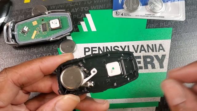 ? How to Change the Key Fob Battery for 2017 Ford Explorer and Mustang смотреть онлайн