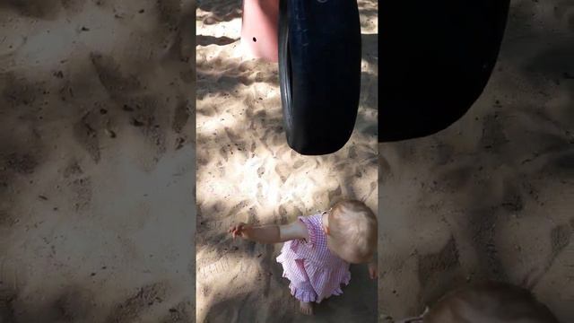 Лето, песок, но не море смотреть онлайн
