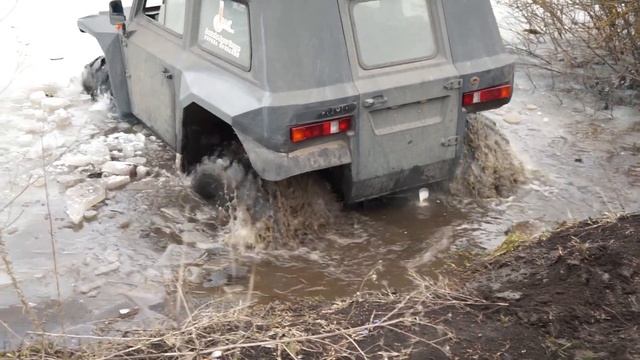 Жесткий тест #Болотоход 1,9tdi. выпуск 1."Ледяной плен"(#Хунта БМЕ-1015) #Охота #Рыбалка #offroad смотреть онлайн