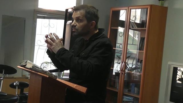 Первое послание к Коринфянам. 4-я глава.1-13 стихи. Изучение Библии. смотреть онлайн