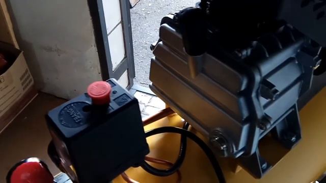 КОМПРЕССОР DENZEL PC 50-260. ТЕХНИЧЕСКИЕ ХАРАКТЕРИСТИКИ. 10 атм. , 50 литров смотреть онлайн