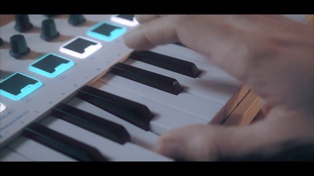 Arturia MiniLab MK2 Keyboard Unboxing & Demo #hellonewgear #arturia #abletonlive #thomann
